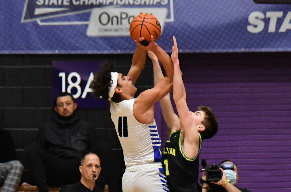 West Linn South Medford boys basketball Taylor Balkom 4